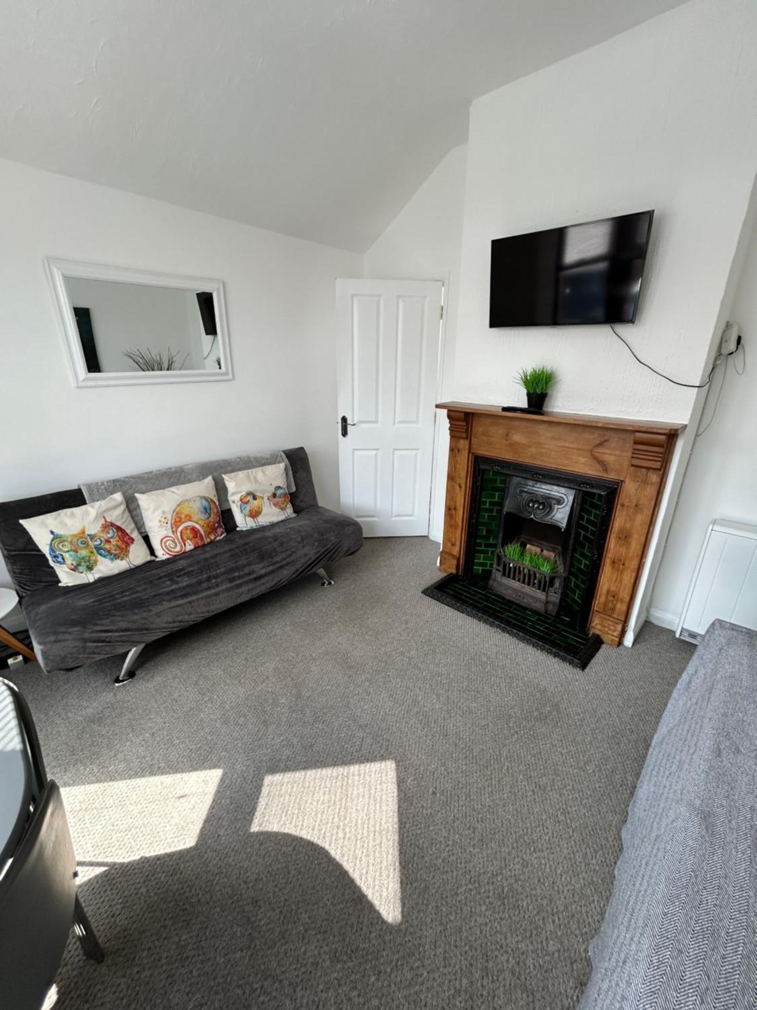 케싱랜드 1St Floor Flat In Mews 아파트 외부 사진